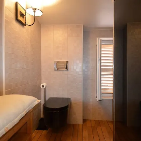 Apartment Duplex De Charme 4 Personnes Quartier Du Port A Nice